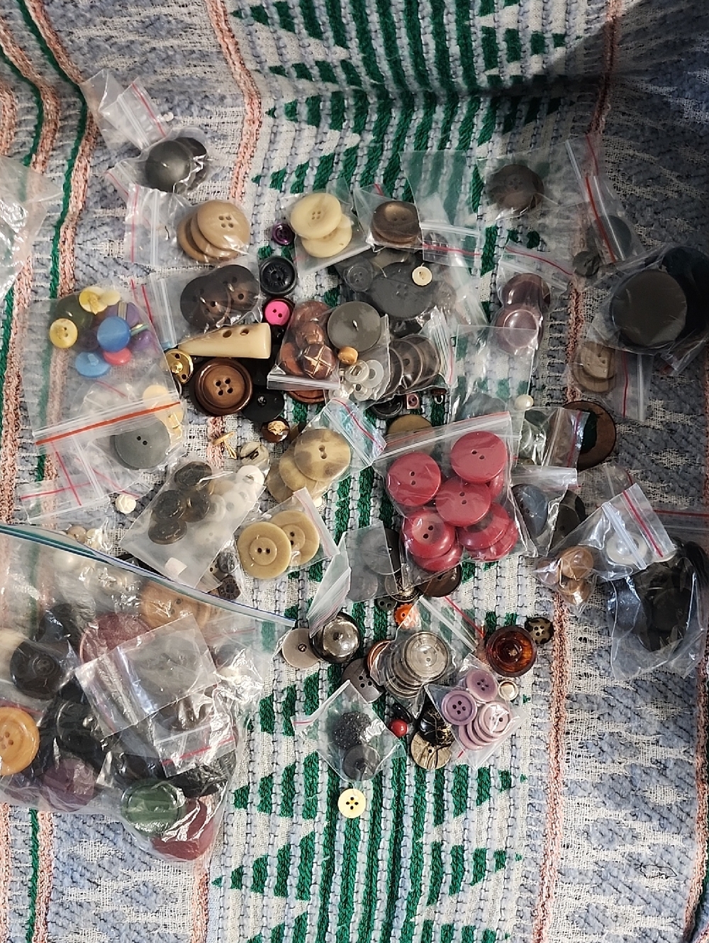Assorted Sewing Buttons Lot - Multicolor Mix